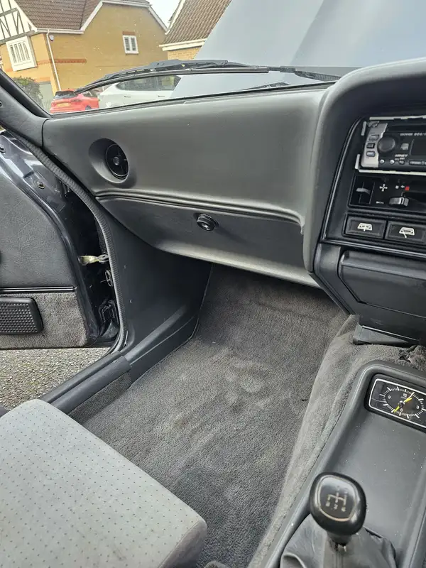 1986 Ford Capri Laser (Fitted with a 3.0 litre Essex engine)-For Sale