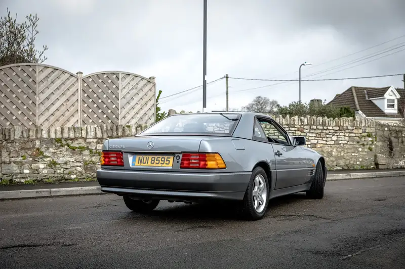 1990 Mercedes-Benz 300SL (R129) - Special Order-For Sale