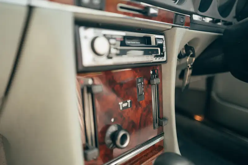 1987 Mercedes-Benz 500SL (R107)-Sold