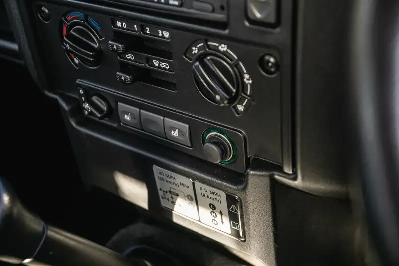 2008 Land Rover Defender 90 TDCi 2.4 County Station Wagon-For Sale