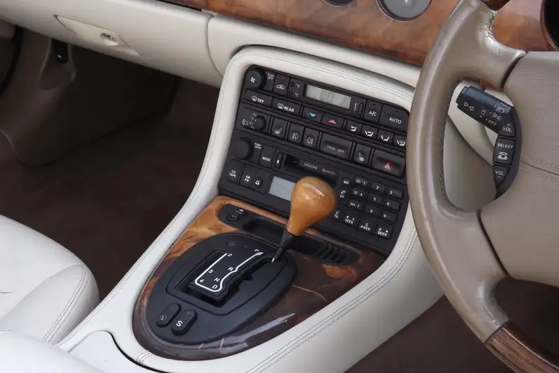 2001 Jaguar XK8 Convertible (X100)-Sold