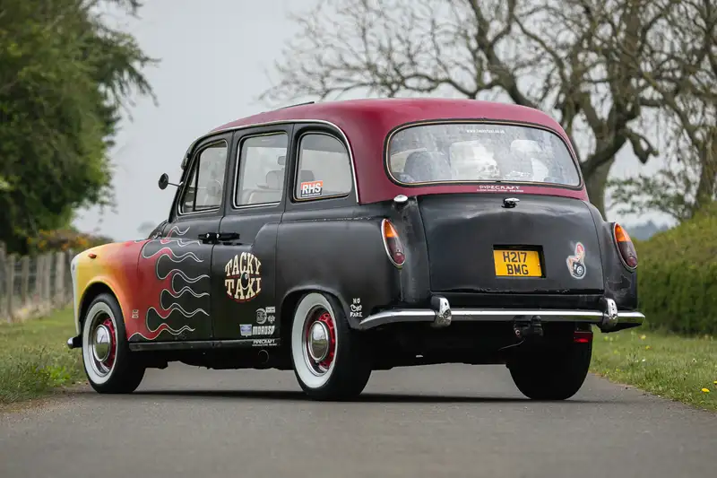 1990 Carbodies Hot Rod Taxi  (Chevrolet V8)-Sold