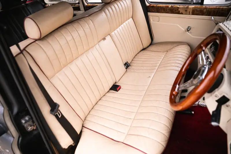 1990 Carbodies Hot Rod Taxi  (Chevrolet V8)-Sold