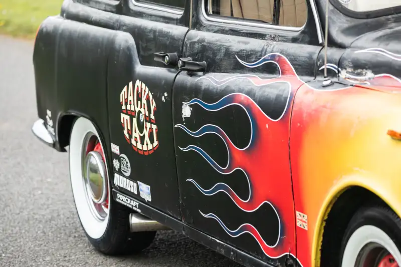 1990 Carbodies Hot Rod Taxi  (Chevrolet V8)-Sold
