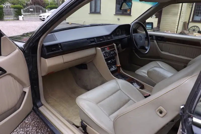 1993 Mercedes-Benz 320CE 24V-Sold