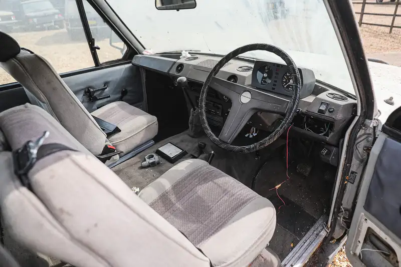 1977 Range Rover 3-Door V8 Lifeguard-Sold