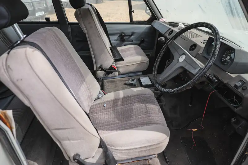 1977 Range Rover 3-Door V8 Lifeguard-Sold