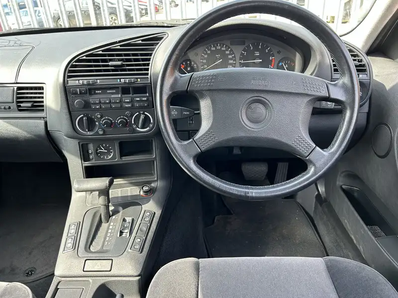 1994 BMW 318i E36-Sold