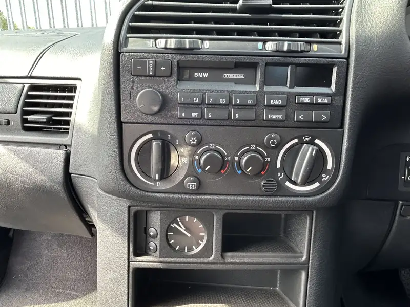 1994 BMW 318i E36-Sold