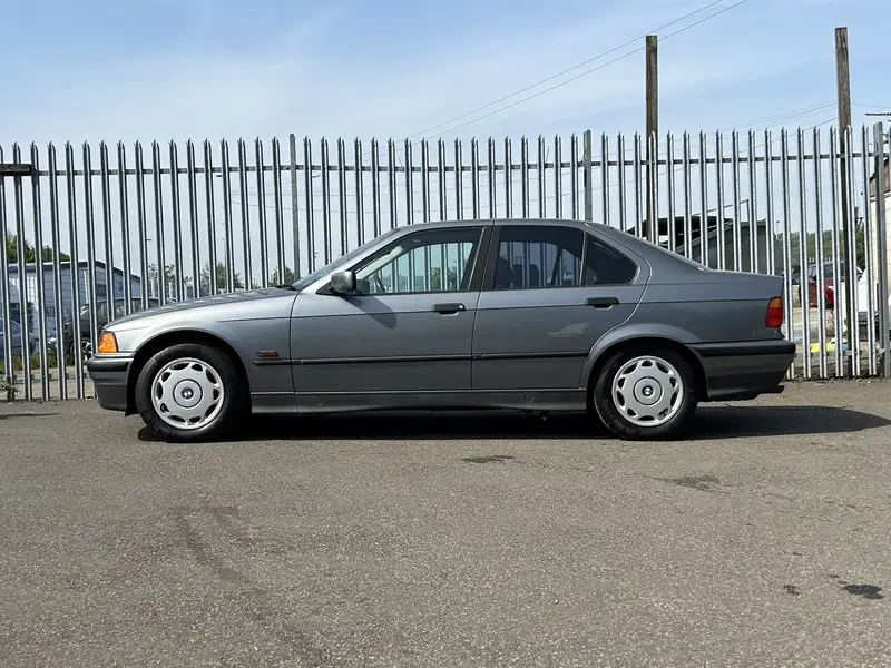 1994 BMW 318i E36-Sold