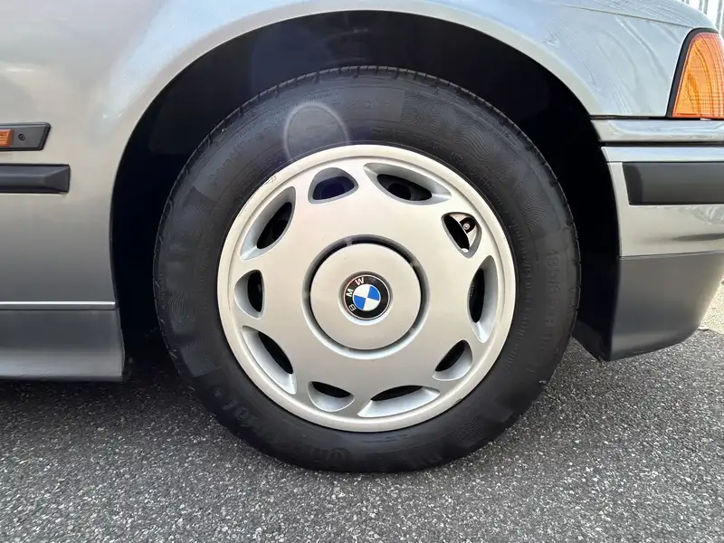 1994 BMW 318i E36-Sold