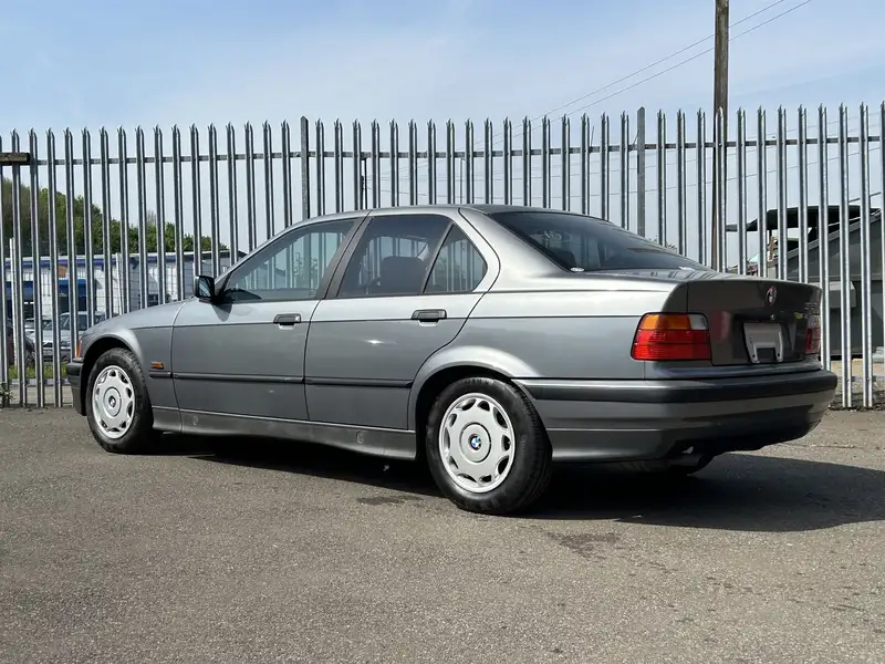 1994 BMW 318i E36-Sold