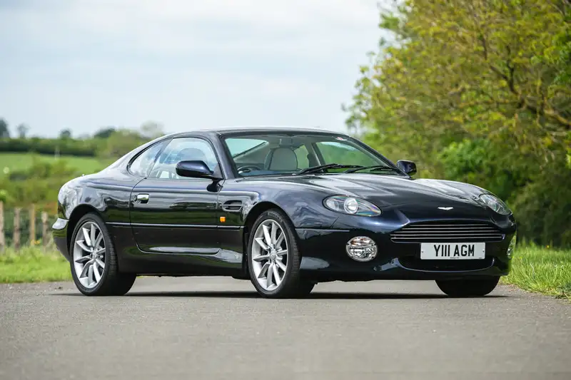 2001 Aston Martin DB7 Vantage V12 Coupé-Sold