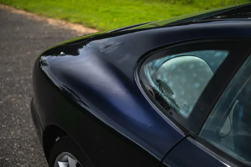 2001 Aston Martin DB7 Vantage V12 Coupé-Sold