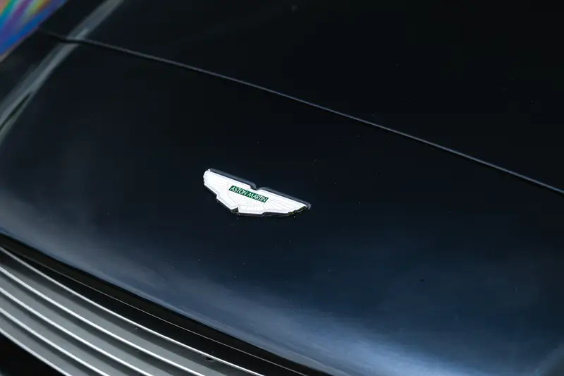 2001 Aston Martin DB7 Vantage V12 Coupé-Sold