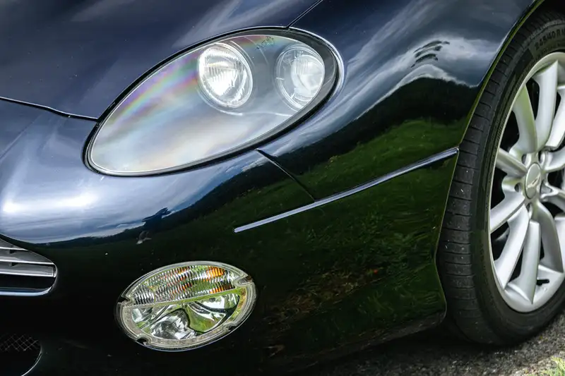 2001 Aston Martin DB7 Vantage V12 Coupé-Sold