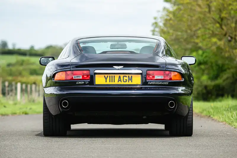 2001 Aston Martin DB7 Vantage V12 Coupé-Sold