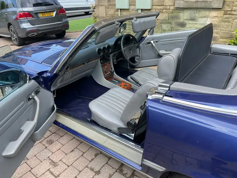 1985 Mercedes-Benz 500SL (R107)-Sold