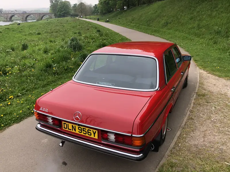 1983 Mercedes-Benz 200 (W123)-For Sale