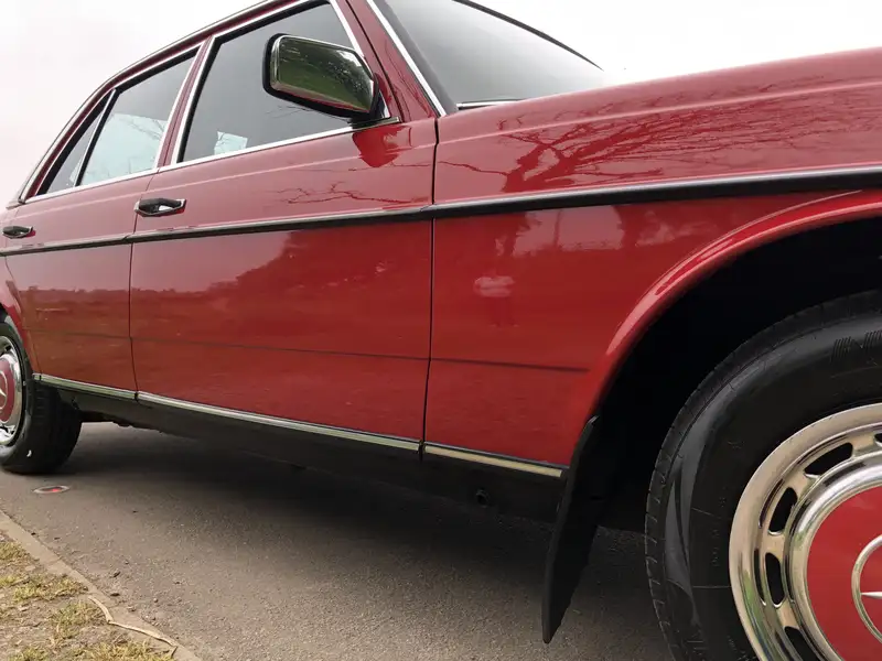 1983 Mercedes-Benz 200 (W123)-For Sale