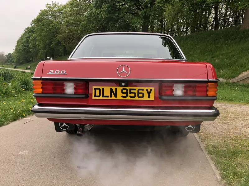 1983 Mercedes-Benz 200 (W123)-For Sale