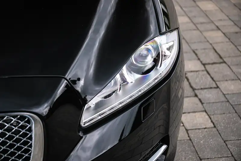 2013 Jaguar XJ 2.0 i4 Premium Luxury LWB - 250 miles from ne-For Sale