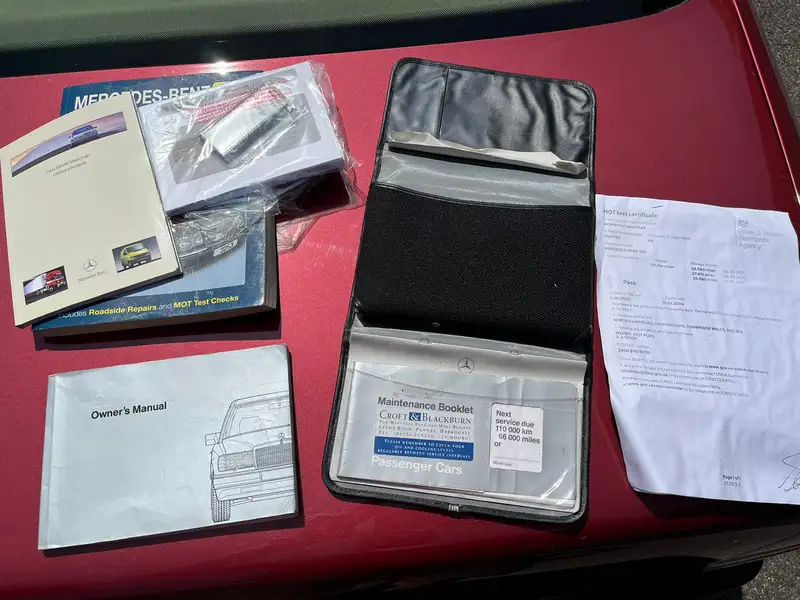 1992 Mercedes-Benz 320 CE (W124)-Sold