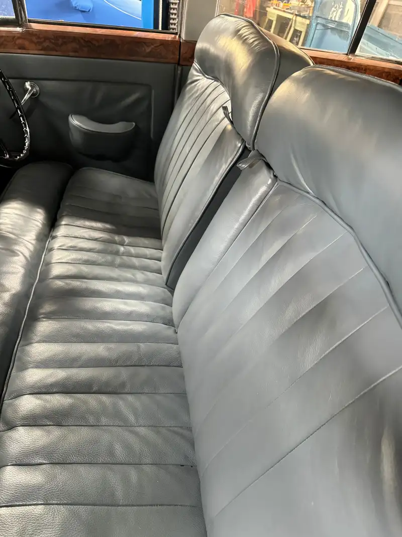 1957 Rolls-Royce Silver Cloud S1-Sold
