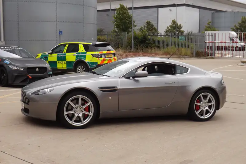 2006 Aston Martin Vantage 4.3 V8 Manual-Sold
