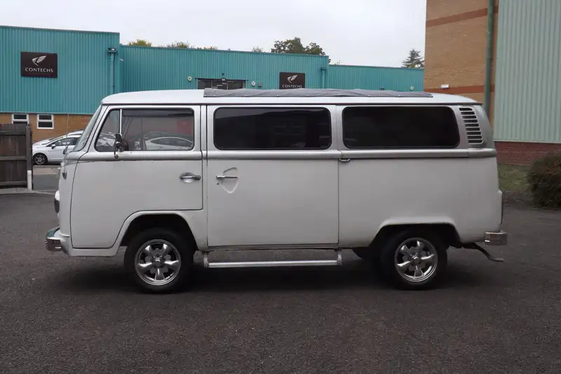 1978 Volkswagen T2 Bay Window Day Bus-Sold