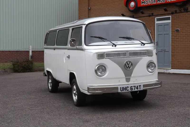 1978 Volkswagen T2 Bay Window Day Bus-Sold