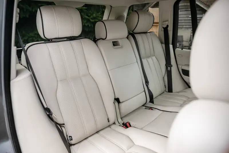 2009 Range Rover Vogue TDV8 SE (L322)-Sold