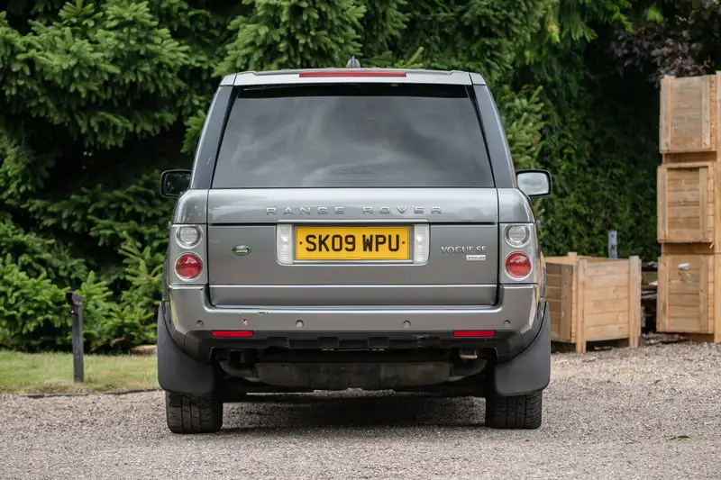 2009 Range Rover Vogue TDV8 SE (L322)-Sold