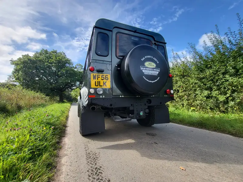 2006 Landrover Defender 110 TD5 XS-Sold