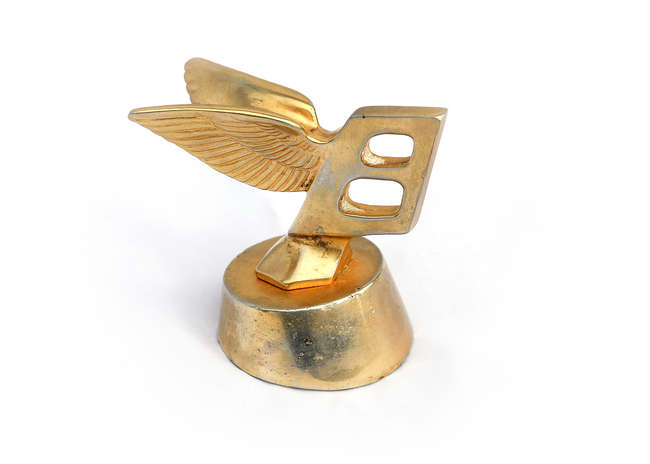 Bentley 'winged B' Mascot & Cufflinks-Sold