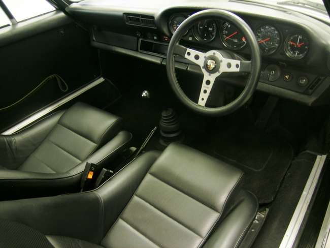 1975 Porsche 911 2.7 Coupe-Sold