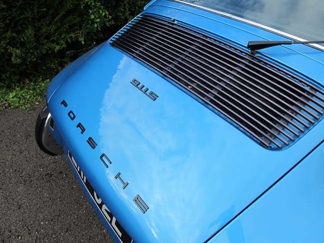 1975 Porsche 911 2.7 Coupe-Sold