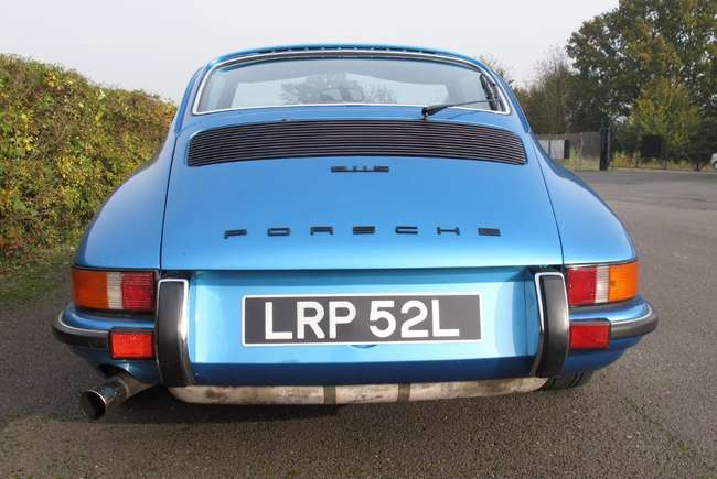1975 Porsche 911 2.7 Coupe-Sold