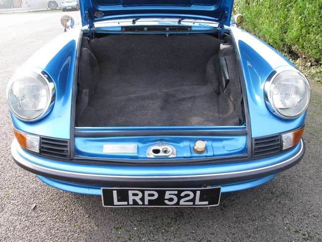 1975 Porsche 911 2.7 Coupe-Sold