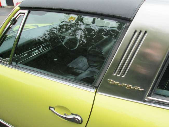 1971 Porsche 911S Targa 2.2-Auction Lot