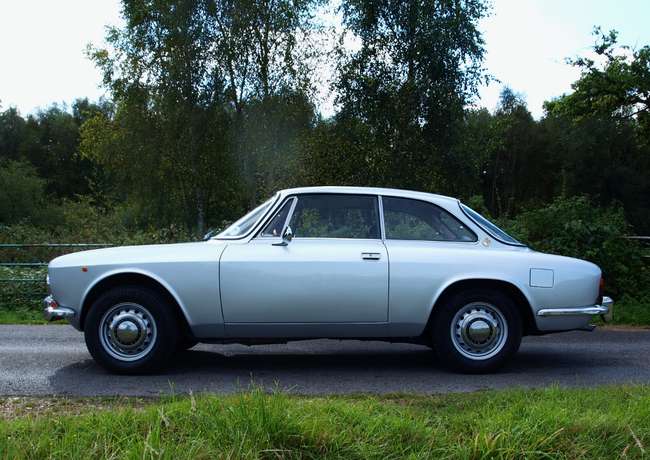1970 Alfa Romeo 1750 GT Veloce Series II-Auction Lot