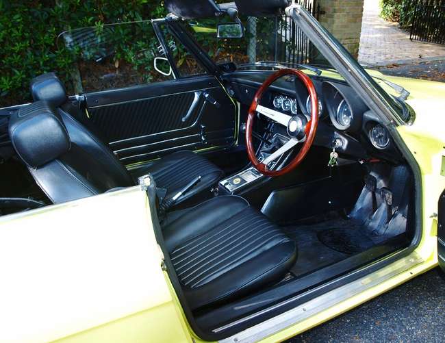 1977 Alfa Romeo 2000 Spider-Sold