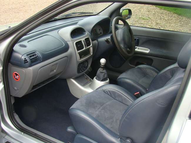 2001 Renault Clio V6-Auction Lot