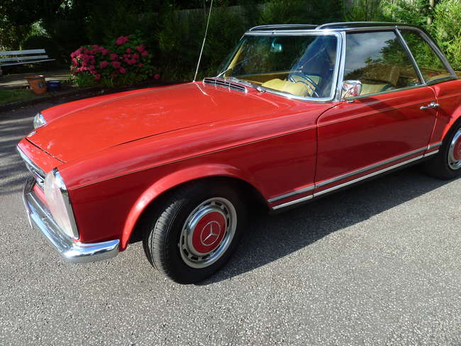 1967 Mercedes Benz 250SL Pagoda-Auction Lot
