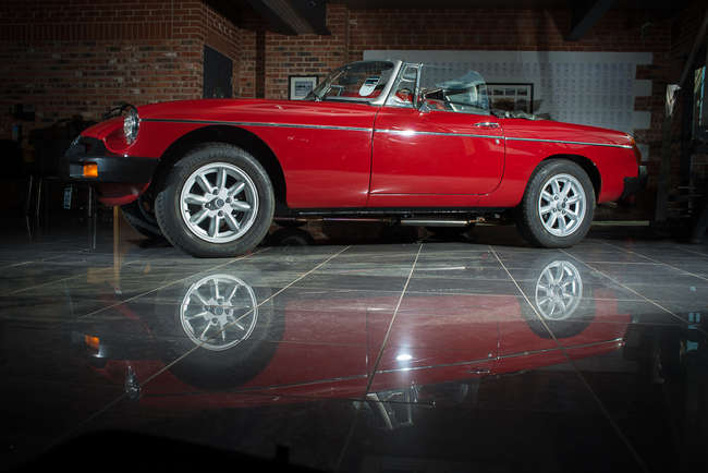1977 MGB Roadster-Auction Lot