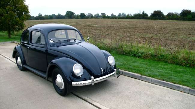 1952 Volkswagen Split-Window Beetle-Sold