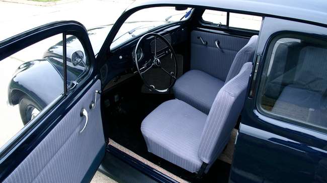 1952 Volkswagen Split-Window Beetle-Sold