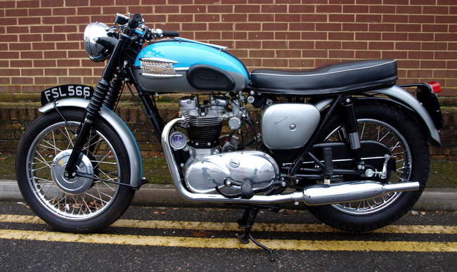 1961 Triumph Bonneville T120R Replica-Auction Lot