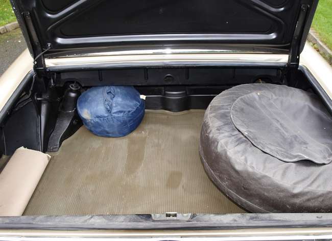 1970 Mercedes-Benz 280SL Pagoda-Auction Lot