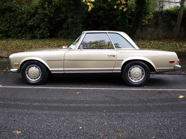 1970 Mercedes-Benz 280SL Pagoda-Auction Lot